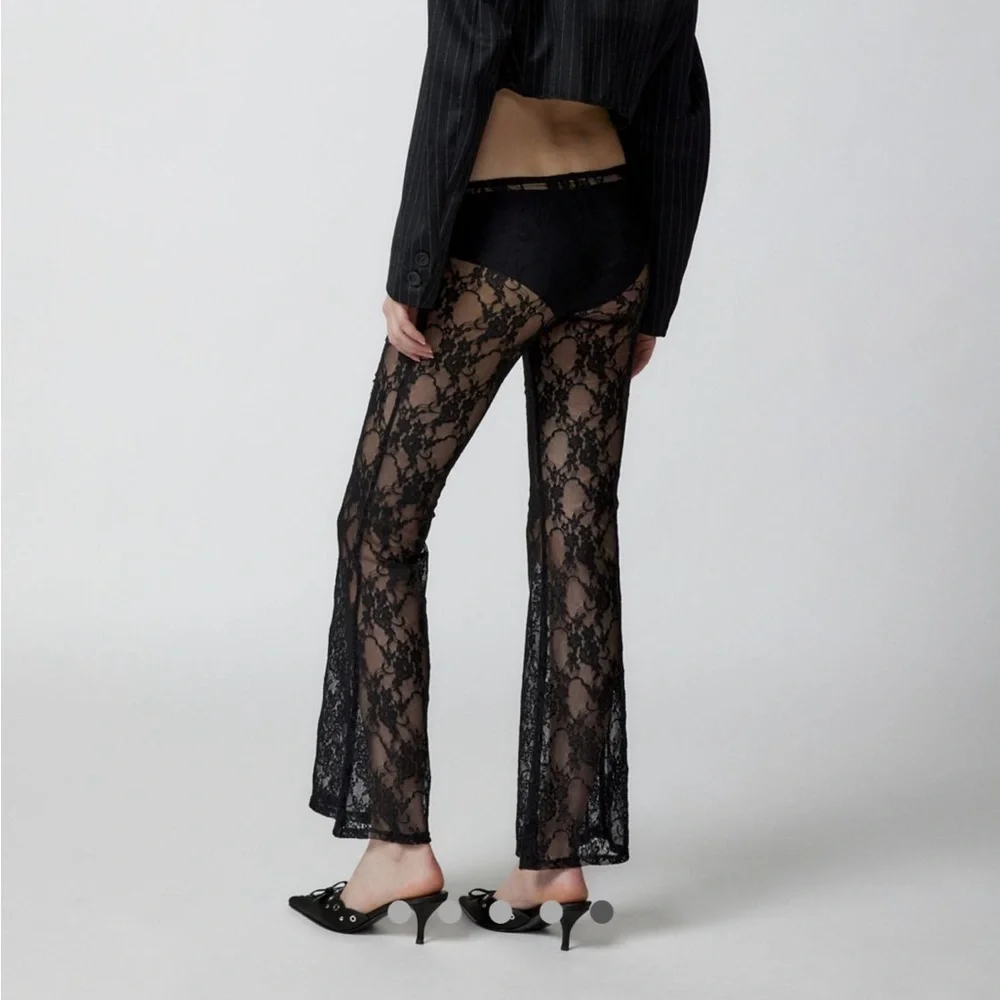 NWT Urban Outfitters Size Medium Lace-to-Waist Flare Pant in Black - Picture 4 of 5